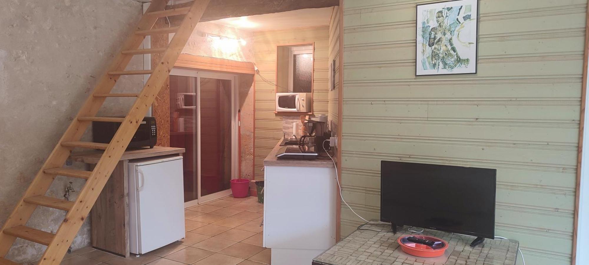 Gite Cosy, Sur Jardin, Terrasse Privee, Parking Au Calme En Rdc Gémozac Екстериор снимка