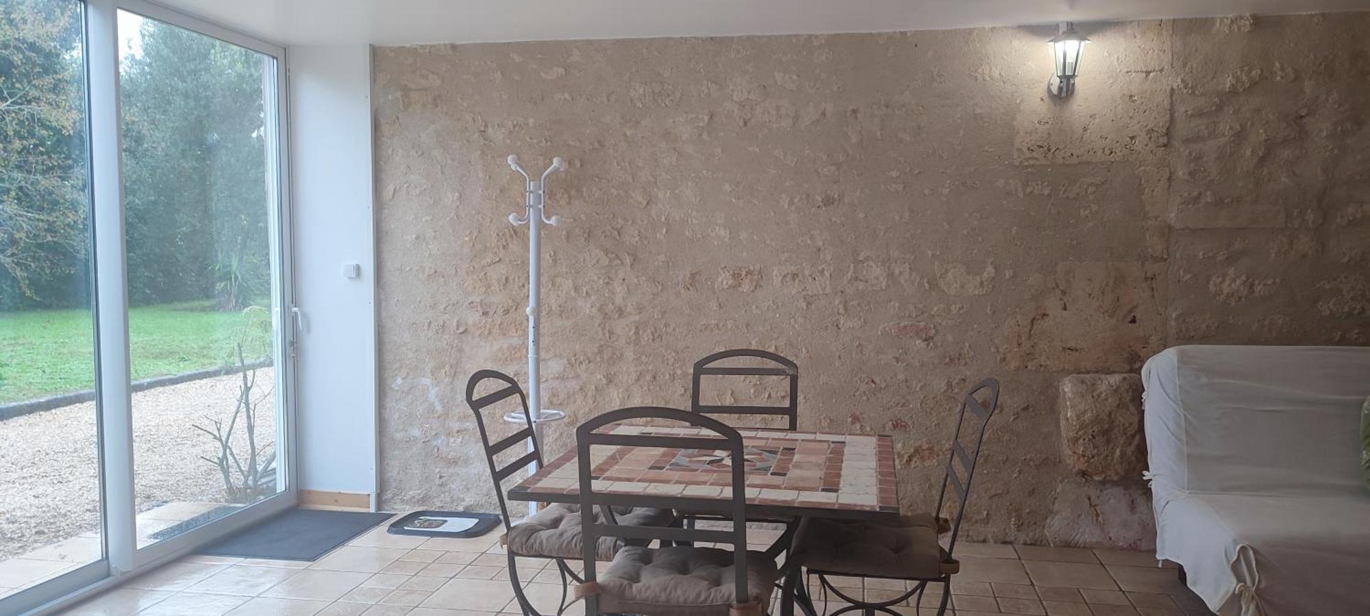 Gite Cosy, Sur Jardin, Terrasse Privee, Parking Au Calme En Rdc Gémozac Екстериор снимка