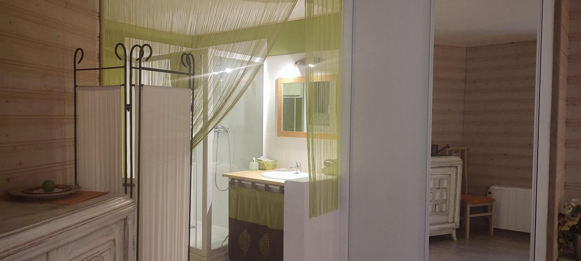 Gite Cosy, Sur Jardin, Terrasse Privee, Parking Au Calme En Rdc Gémozac Екстериор снимка