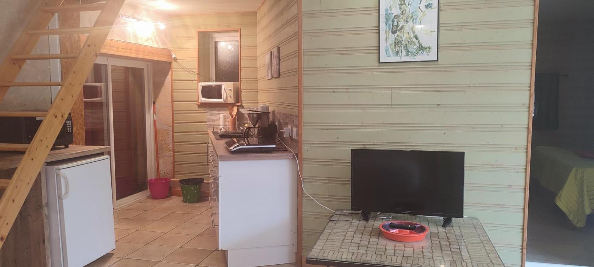 Gite Cosy, Sur Jardin, Terrasse Privee, Parking Au Calme En Rdc Gémozac Екстериор снимка