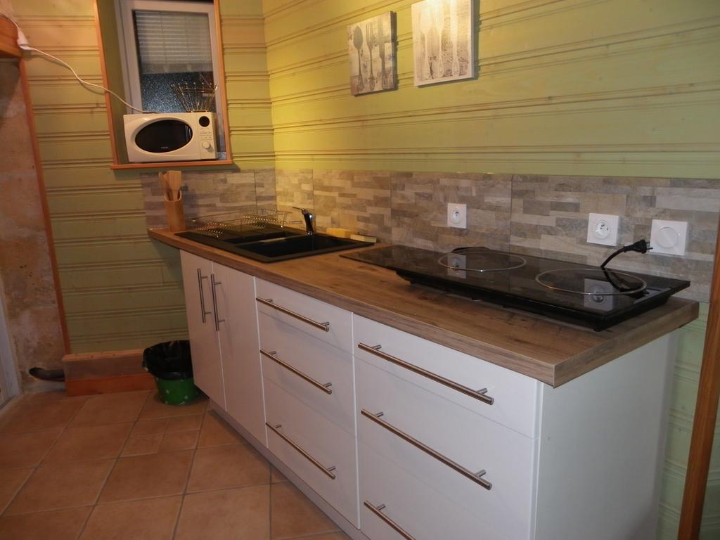 Gite Cosy, Sur Jardin, Terrasse Privee, Parking Au Calme En Rdc Gémozac Екстериор снимка
